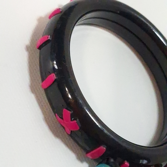 Monster High Charm Bracelet Bangle Black‎ Pink Stitches Lightning Bolt Skullette - Picture 3 of 5